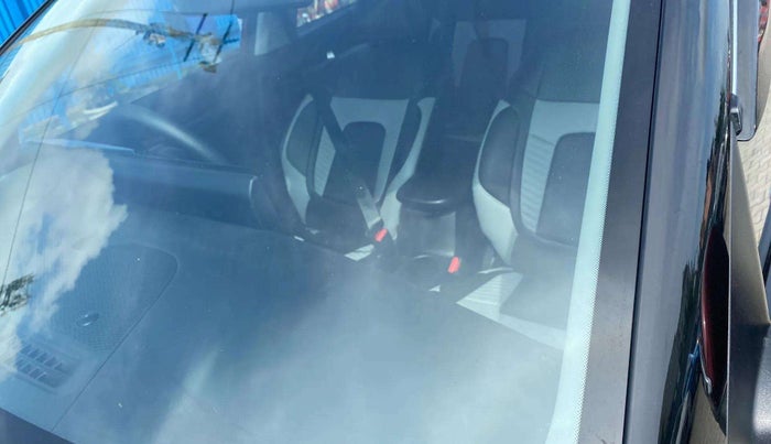 2023 KIA SELTOS  HTK PLUS 1.5 PETROL MT, Petrol, Manual, 20,068 km, Front windshield - Minor spot on windshield