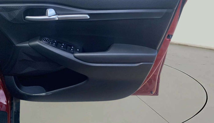 2023 KIA SELTOS  HTK PLUS 1.5 PETROL MT, Petrol, Manual, 20,068 km, Driver Side Door Panels Control