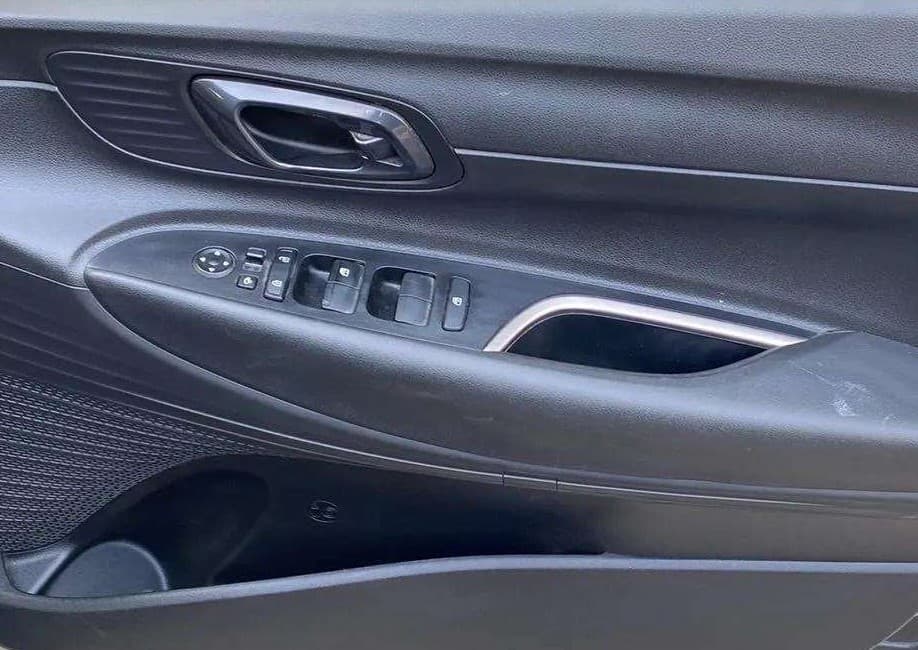 2020 Hyundai NEW I20 Asta 1.0 GDI Turbo IMT, Petrol, Manual, 39,904 km, Driver Side Door Panels Control