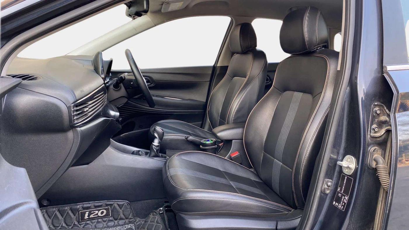 2020 Hyundai NEW I20 Asta 1.0 GDI Turbo IMT, Petrol, Manual, 39,904 km, Right Side Front Door Cabin