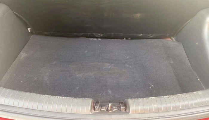 2018 Hyundai Grand i10 SPORTZ AT 1.2 KAPPA VTVT, Petrol, Automatic, 39,066 km, Boot Inside