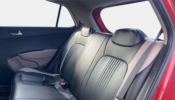 2018 Hyundai Grand i10 SPORTZ AT 1.2 KAPPA VTVT, Petrol, Automatic, 39,066 km, Right Side Rear Door Cabin