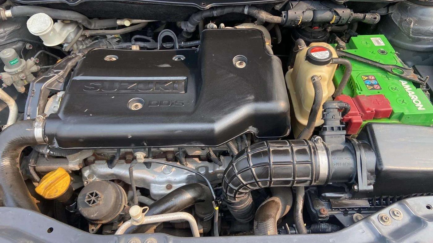 2013 Maruti Swift VDI, Diesel, Manual, 78,186 km, Open Bonet