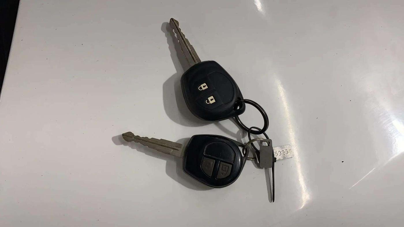 2014 Maruti Ertiga VXI CNG, CNG, Manual, 41,699 km, Key Close Up