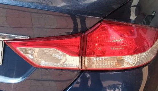 2017 Maruti Ciaz ALPHA  AT 1.4  PETROL, Petrol, Automatic, 68,944 km, Right tail light - Minor damage