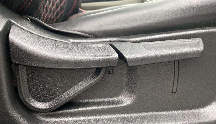 2021 KIA SONET HTX 1.0 DCT, Petrol, Automatic, 30,217 km, Driver Side Adjustment Panel