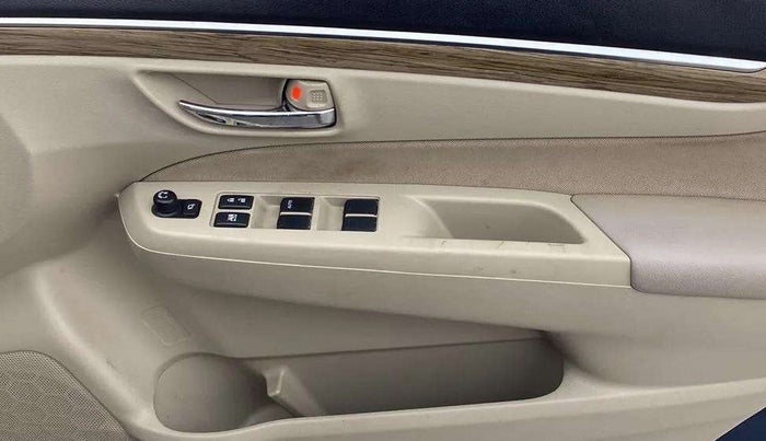 2019 Maruti Ciaz ZETA 1.5 SHVS MT PETROL, Petrol, Manual, 55,954 km, Driver Side Door Panels Control