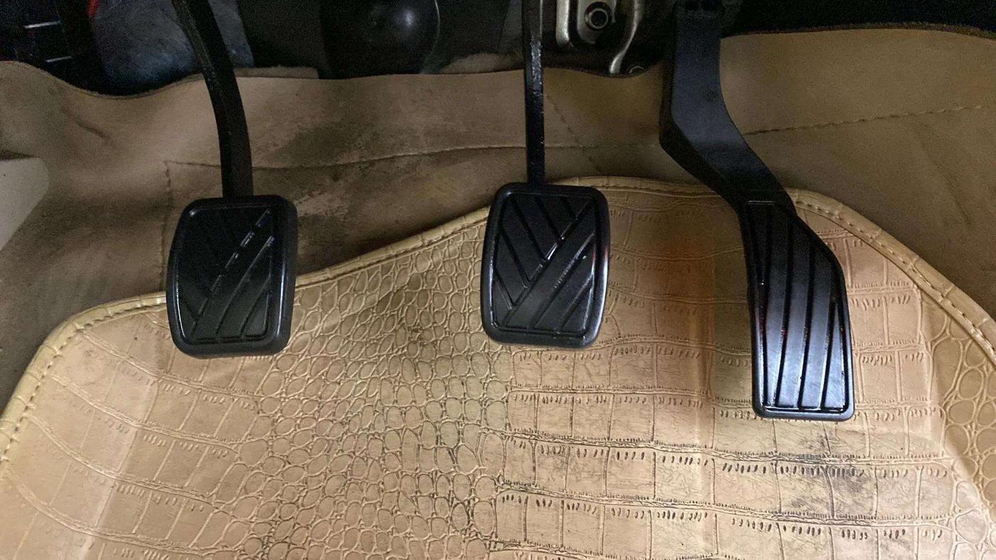 2019 Maruti Ciaz ZETA 1.5 SHVS MT PETROL, Petrol, Manual, 55,954 km, Pedals