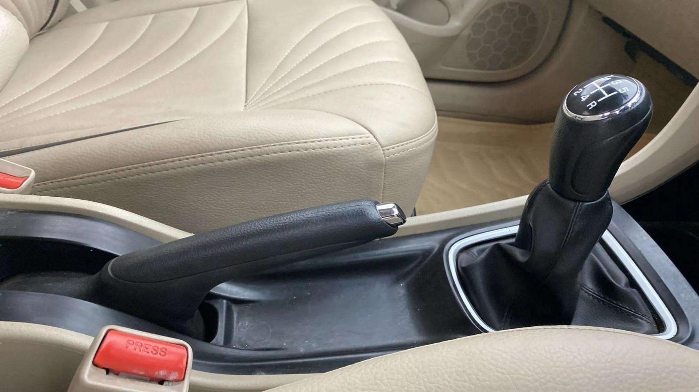 2019 Maruti Ciaz ZETA 1.5 SHVS MT PETROL, Petrol, Manual, 55,954 km, Gear Lever