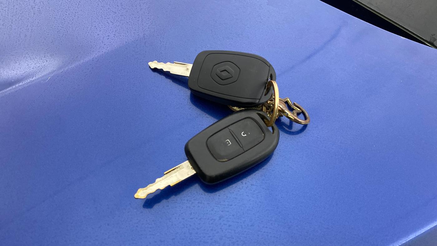 2019 Renault Kwid CLIMBER 1.0 AMT, Petrol, Automatic, 23,447 km, Key Close Up