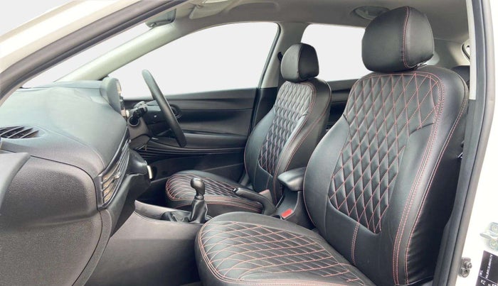 2021 Hyundai NEW I20 SPORTZ 1.2 MT, Petrol, Manual, 8,531 km, Right Side Front Door Cabin
