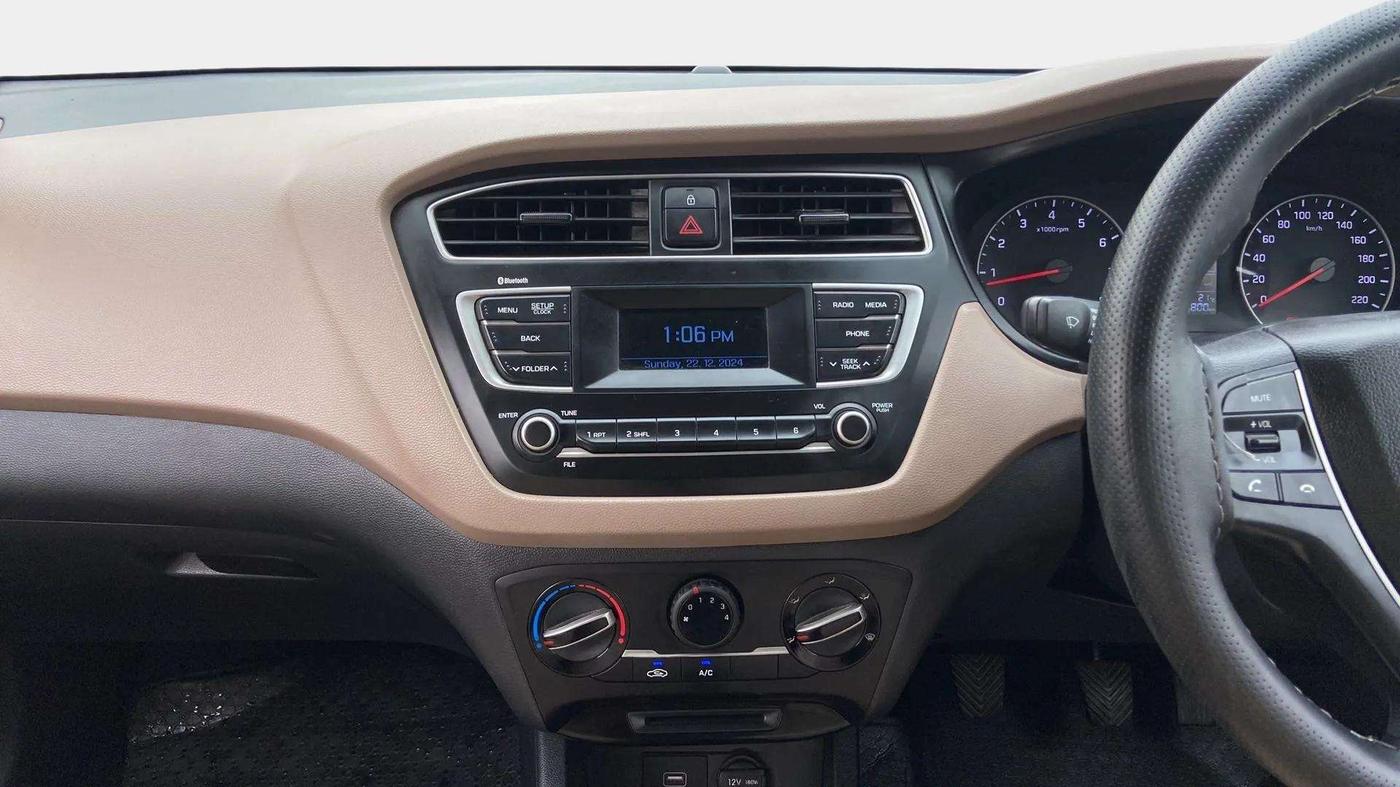 2019 Hyundai Elite i20 MAGNA PLUS 1.2, Petrol, Manual, 36,796 km, Air Conditioner