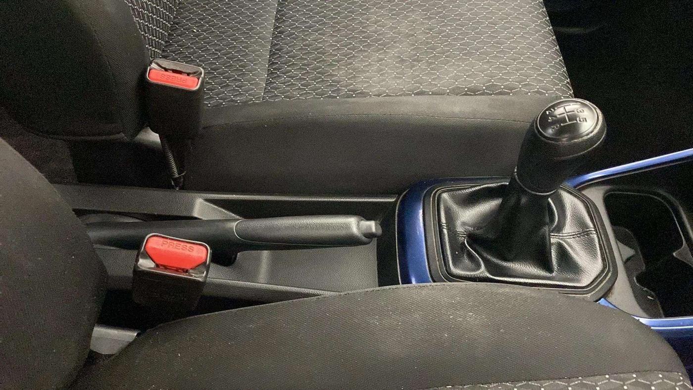 2020 Maruti IGNIS SIGMA 1.2, Petrol, Manual, 21,941 km, Gear Lever