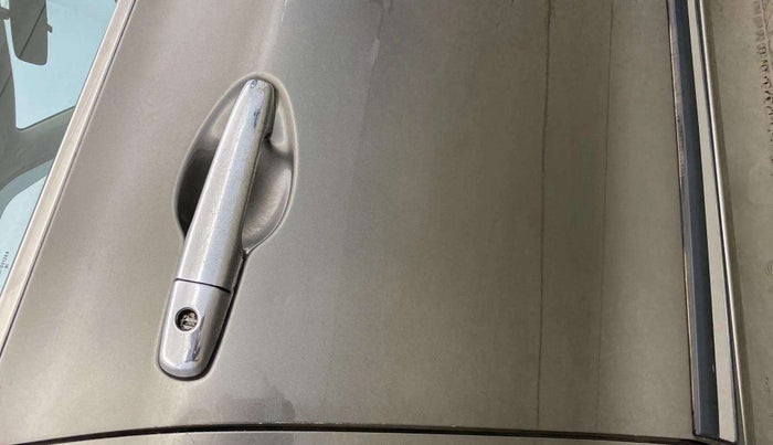2018 Maruti Swift VXI, Petrol, Manual, 49,799 km, Driver-side door - Slightly rusted