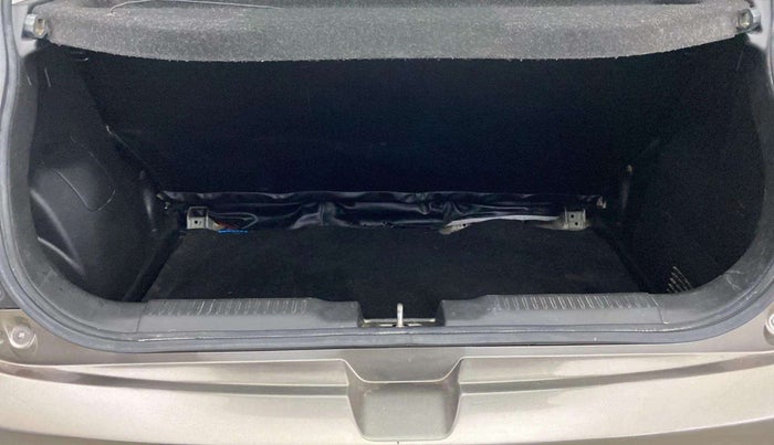 2018 Maruti Swift VXI, Petrol, Manual, 49,799 km, Boot Inside