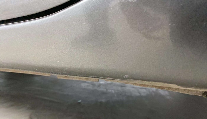 2018 Maruti Swift VXI, Petrol, Manual, 49,799 km, Left running board - Minor scratches