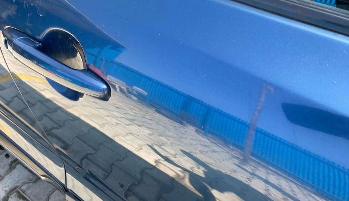 2018 Maruti Baleno DELTA PETROL 1.2, Petrol, Manual, 48,125 km, Driver-side door - Minor scratches