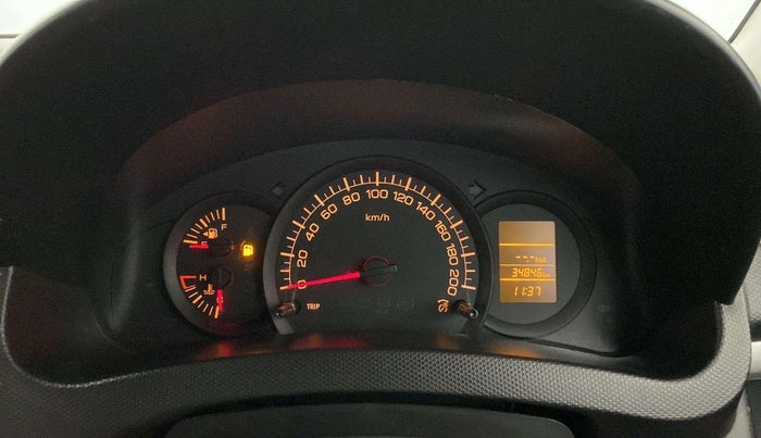2017 Maruti Swift LXI (O), Petrol, Manual, 35,242 km, Odometer Image