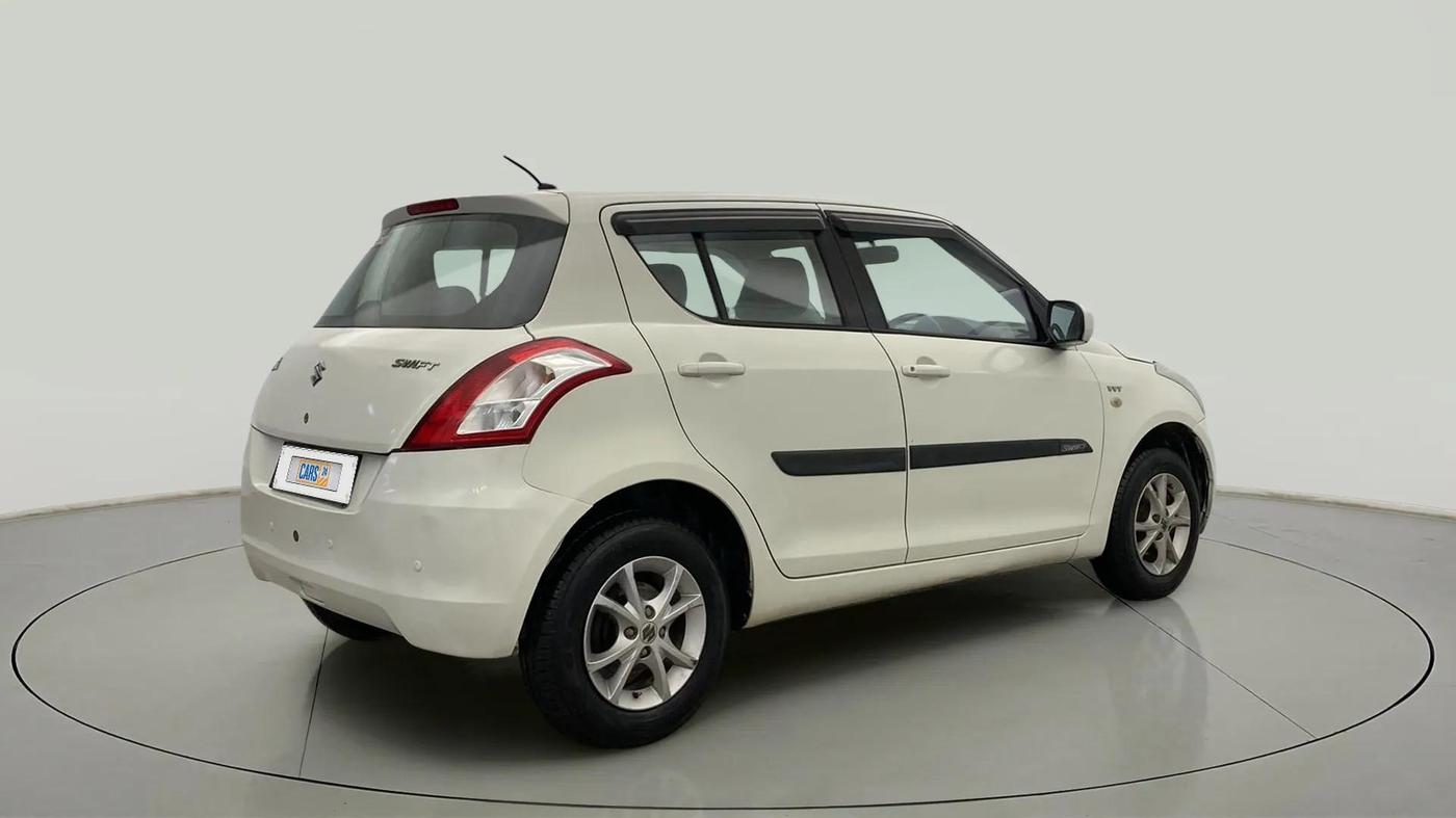 2017 Maruti Swift LXI (O), Petrol, Manual, 35,242 km, Right Back Diagonal