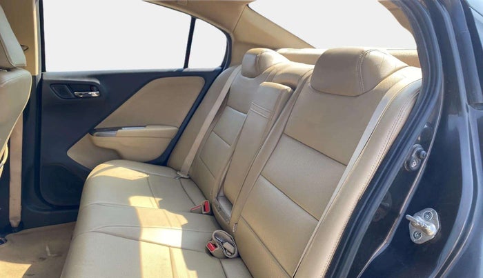 2016 Honda City 1.5L I-VTEC V MT, Petrol, Manual, 97,688 km, Right Side Rear Door Cabin