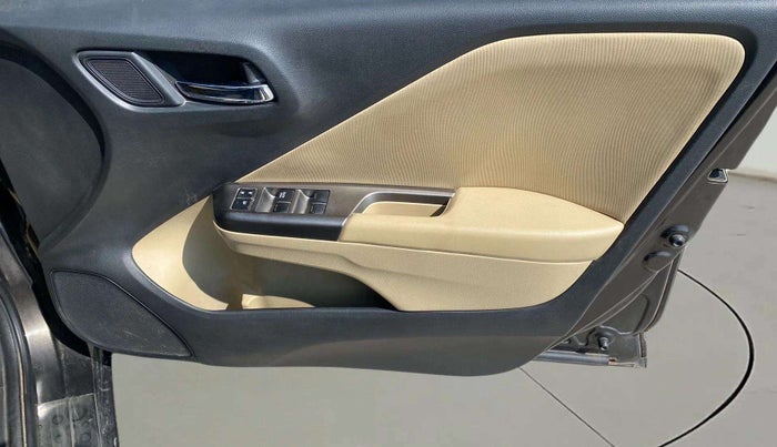2016 Honda City 1.5L I-VTEC V MT, Petrol, Manual, 97,688 km, Driver Side Door Panels Control