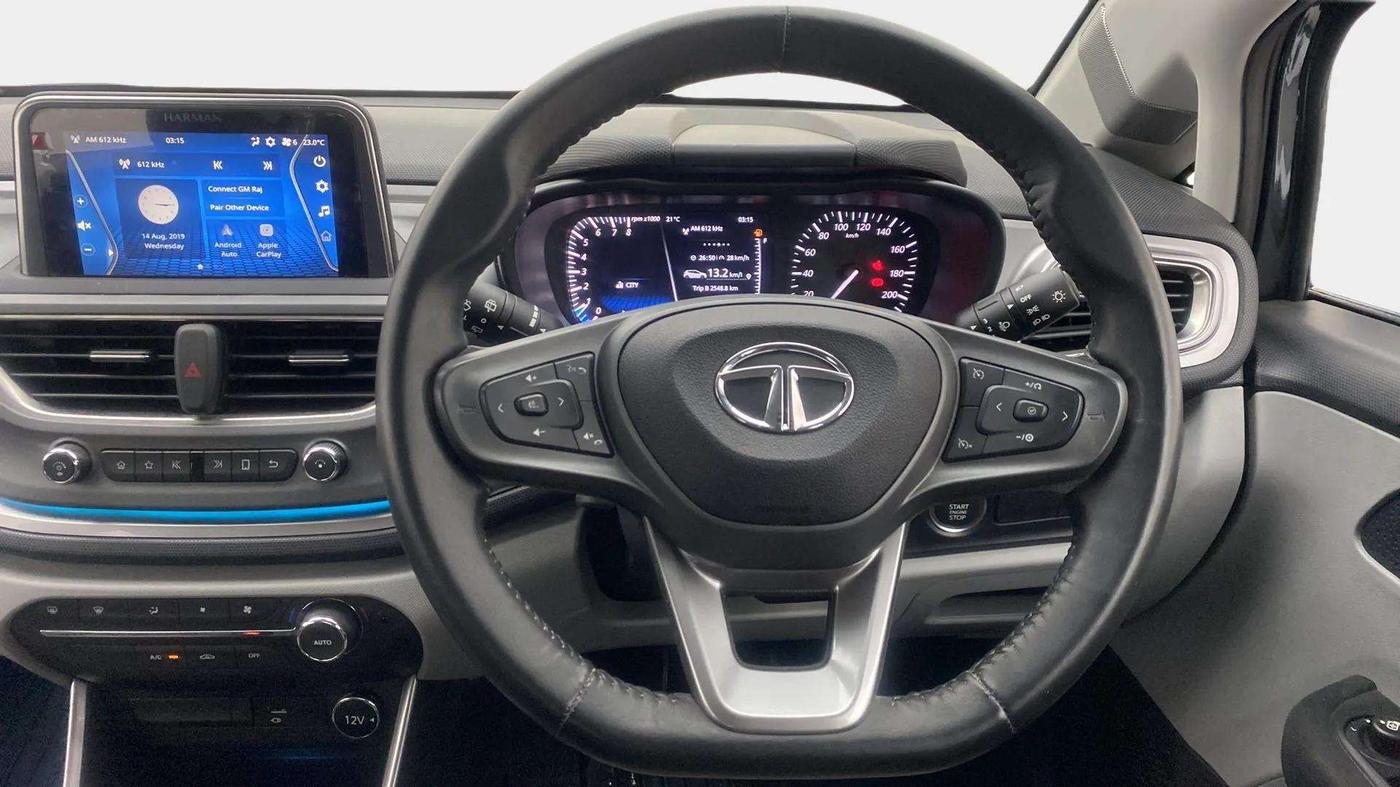 2020 Tata ALTROZ XZ PETROL, Petrol, Manual, 6,092 km, Steering Wheel Close Up