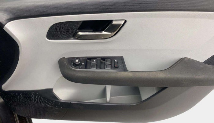 2020 Tata ALTROZ XZ PETROL, Petrol, Manual, 6,092 km, Driver Side Door Panels Control