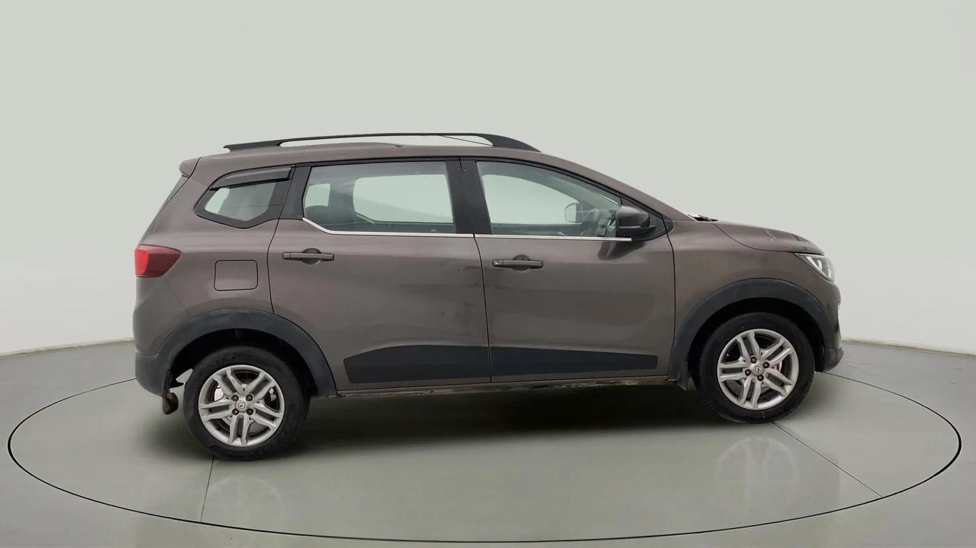 2021 Renault TRIBER RXZ, Petrol, Manual, 58,172 km, Right Side View