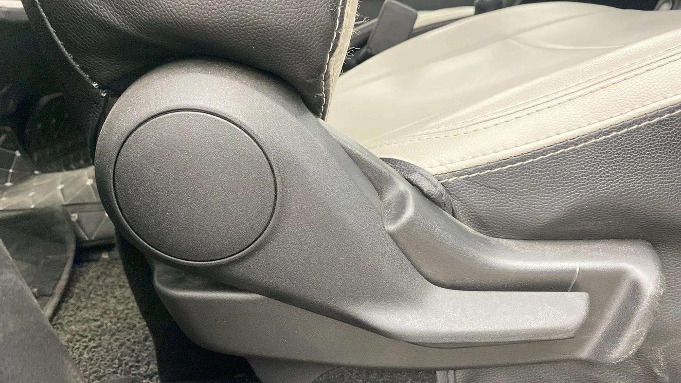 2022 Maruti Celerio ZXI, Petrol, Manual, 15,825 km, Driver Side Adjustment Panel