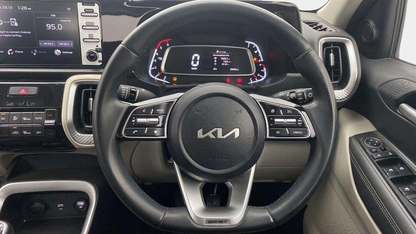 2022 KIA SONET HTX 1.5, Diesel, Manual, 29,493 km, Steering Wheel Close Up