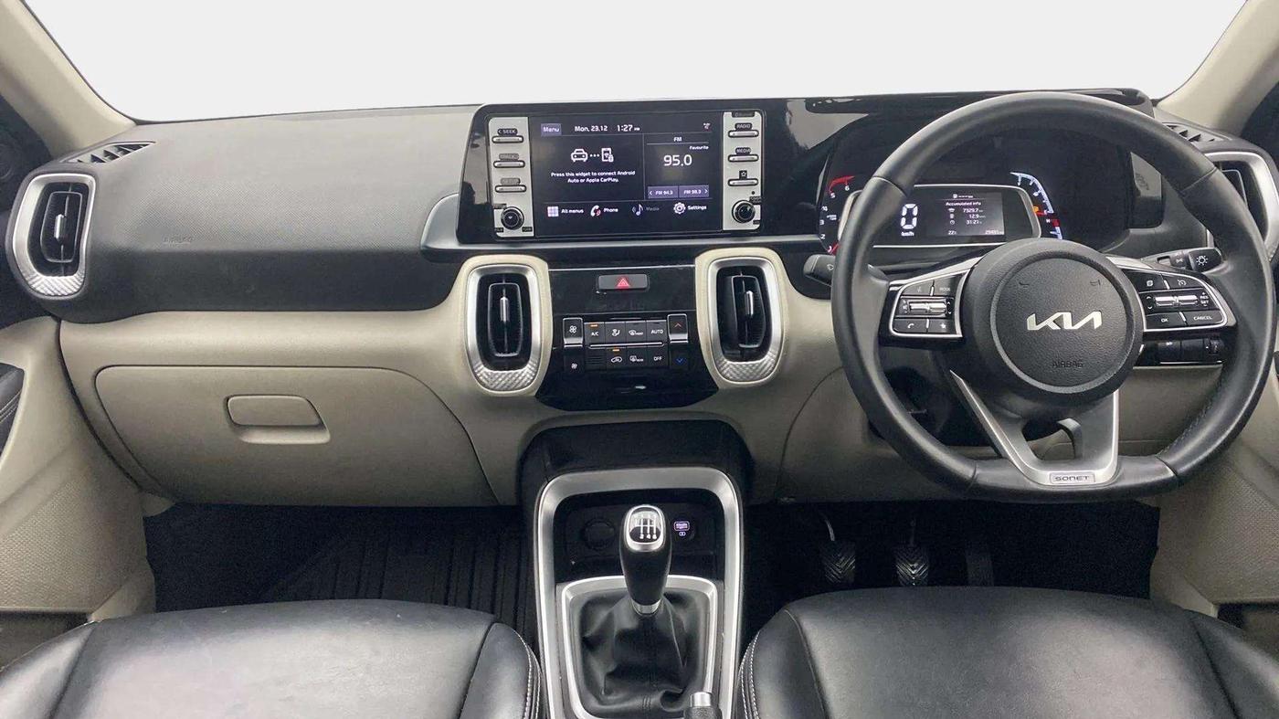 2022 KIA SONET HTX 1.5, Diesel, Manual, 29,493 km, Dashboard