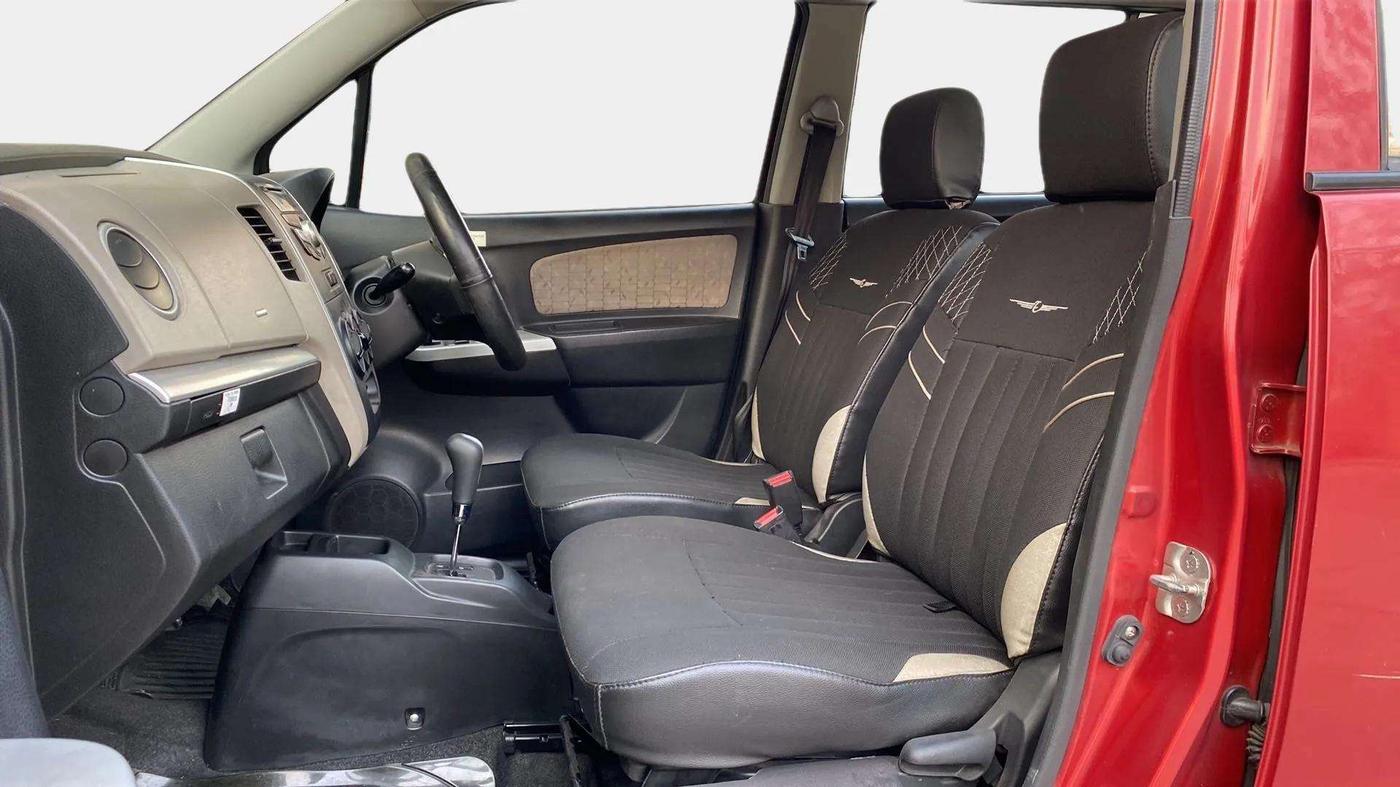 2016 Maruti Wagon R 1.0 VXI (O) AMT, Petrol, Automatic, 30,663 km, Right Side Front Door Cabin