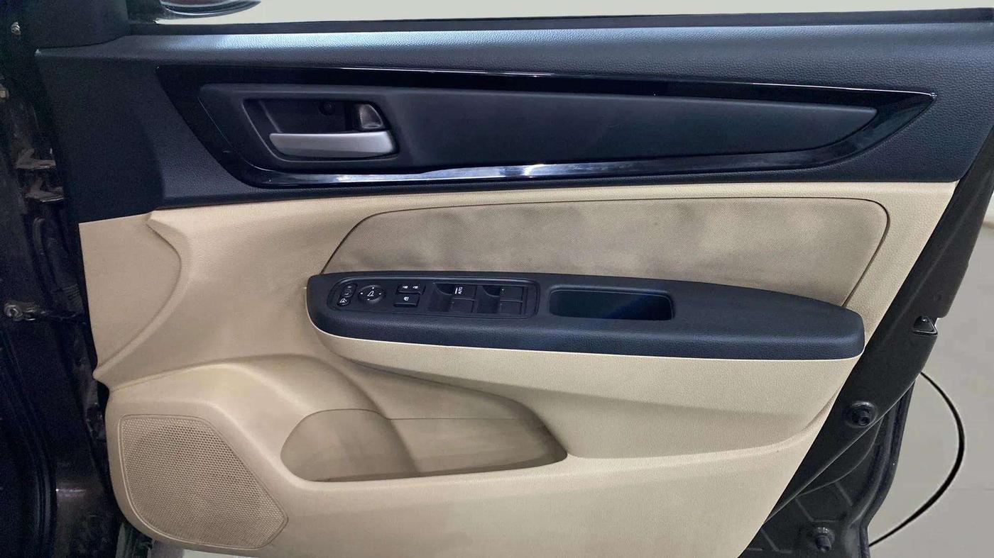 2019 Honda Amaze 1.2L I-VTEC S, Petrol, Manual, 21,221 km, Driver Side Door Panels Control
