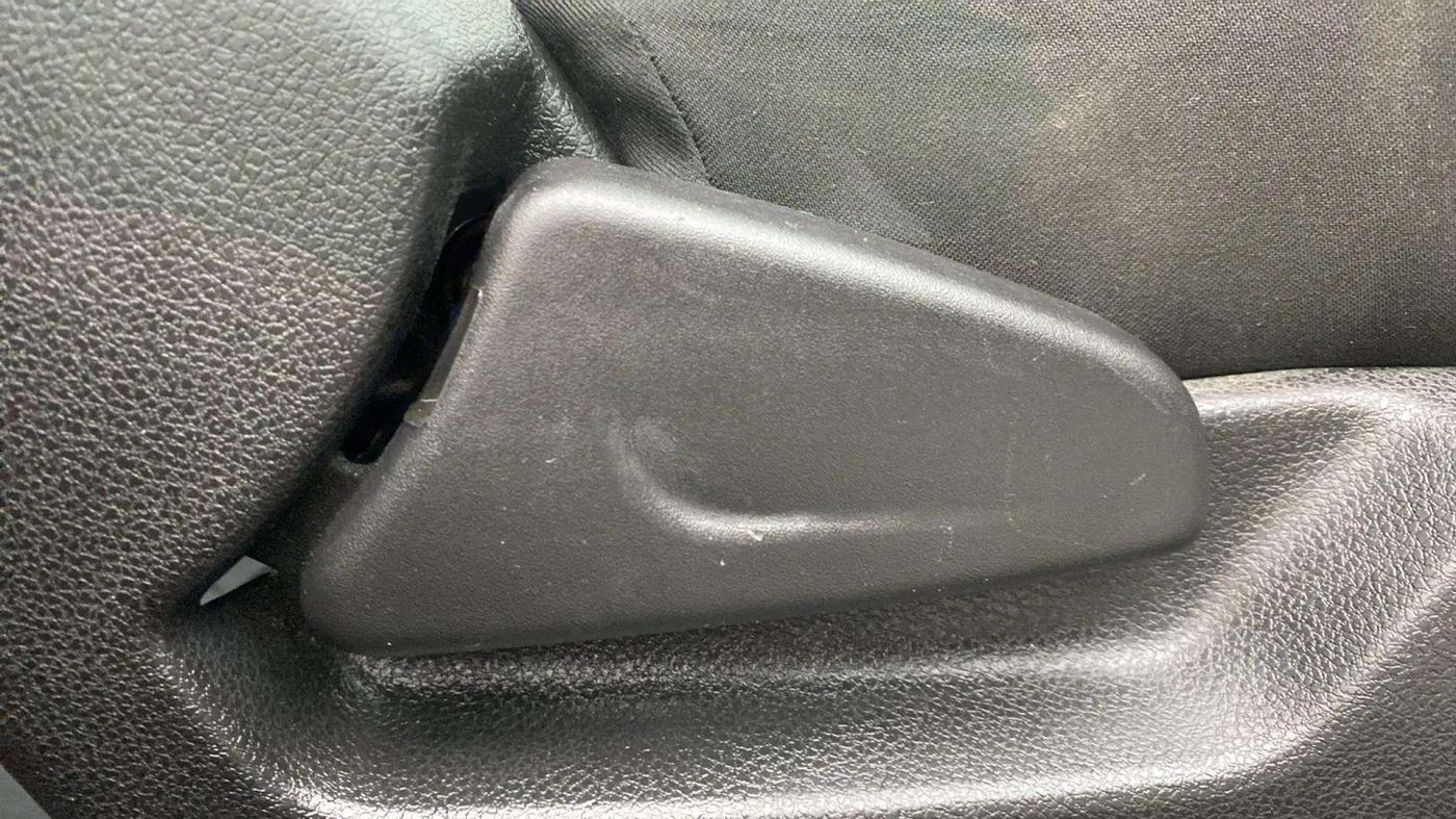 2018 Renault Kwid CLIMBER 1.0 AMT, Petrol, Automatic, 14,255 km, Driver Side Adjustment Panel