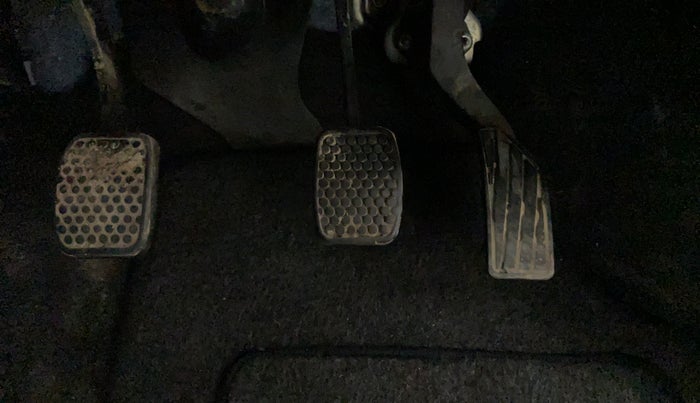 2012 Maruti Swift VDI, Diesel, Manual, 1,09,228 km, Pedals
