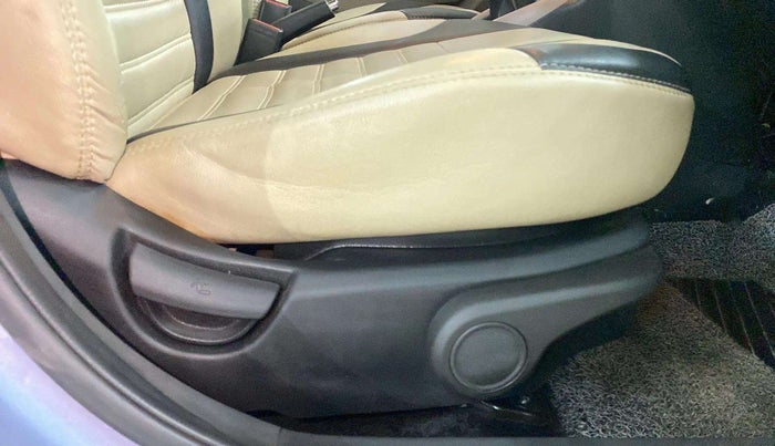 2014 Hyundai Grand i10 ASTA 1.2 KAPPA VTVT, Petrol, Manual, 31,770 km, Driver Side Adjustment Panel