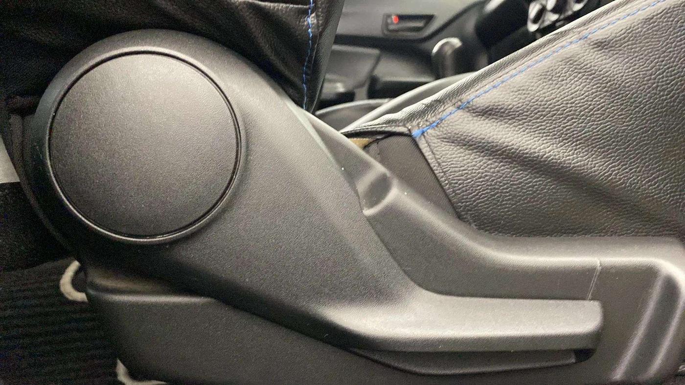 2019 Maruti Swift LXI, Petrol, Manual, 28,558 km, Driver Side Adjustment Panel