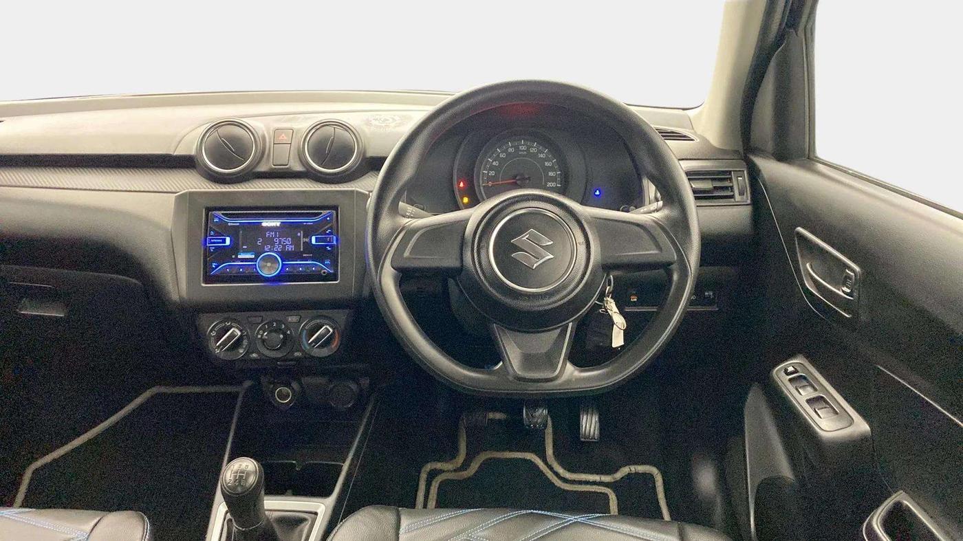 2019 Maruti Swift LXI, Petrol, Manual, 28,558 km, Steering Wheel Close Up