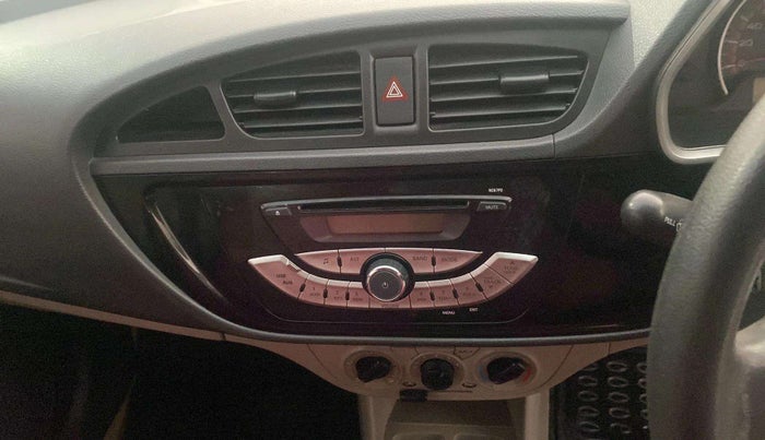 2017 Maruti Alto K10 VXI, Petrol, Manual, 49,890 km, AC Unit - Directional switch has minor damage