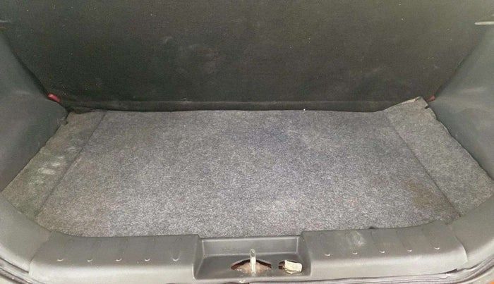 2017 Maruti Alto K10 VXI, Petrol, Manual, 49,890 km, Boot Inside