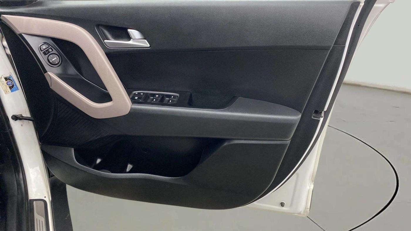 2018 Hyundai Creta SX AT 1.6 PETROL, Petrol, Automatic, 46,282 km, Driver Side Door Panels Control