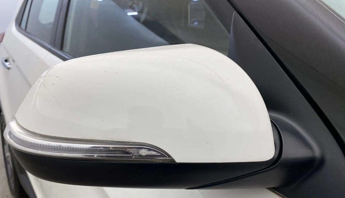 2018 Hyundai Creta SX AT 1.6 PETROL, Petrol, Automatic, 46,282 km, Right rear-view mirror - Cover has minor damage