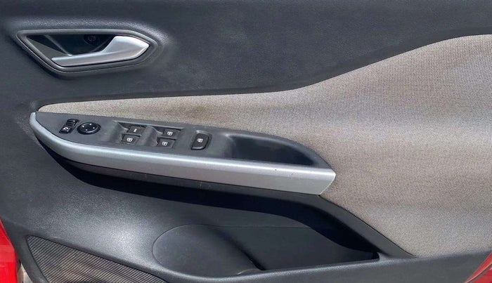 2021 Nissan MAGNITE XV EXECUTIVE TURBO, Petrol, Manual, 35,833 km, Driver Side Door Panels Control
