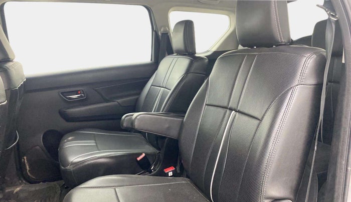 2021 Maruti XL6 ZETA MT, Petrol, Manual, 82,696 km, Right Side Rear Door Cabin