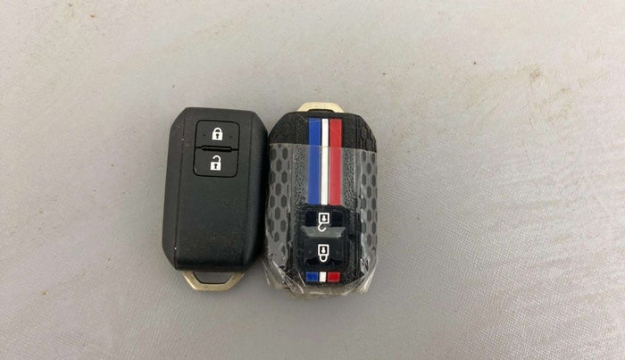 2021 Maruti XL6 ZETA MT, Petrol, Manual, 82,696 km, Key Close Up