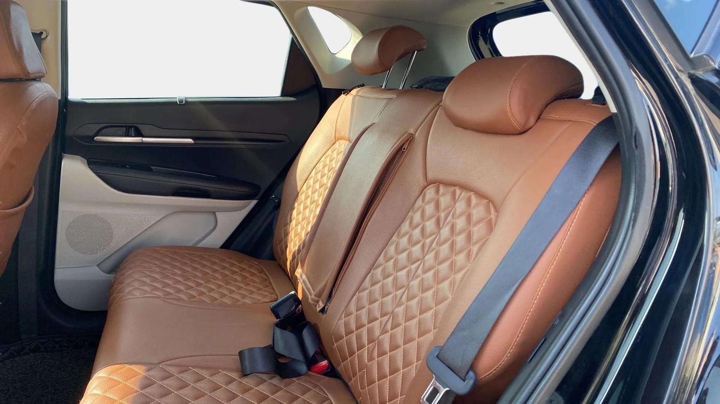 2022 KIA SONET HTX ANNIVERSARY EDITION 1.0 IMT, Petrol, Manual, 35,995 km, Right Side Rear Door Cabin