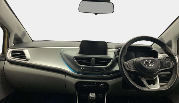 2020 Tata ALTROZ XZ PETROL, Petrol, Manual, 18,418 km, Dashboard