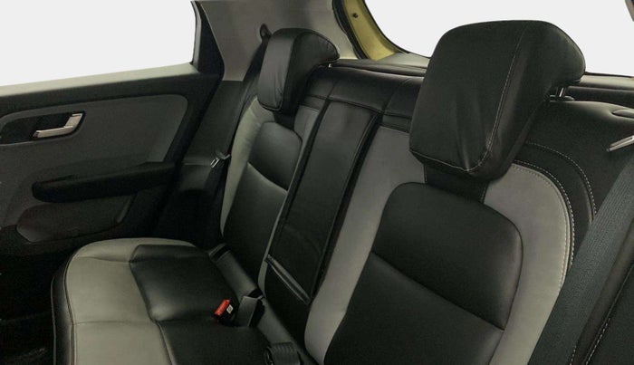 2020 Tata ALTROZ XZ PETROL, Petrol, Manual, 18,418 km, Right Side Rear Door Cabin