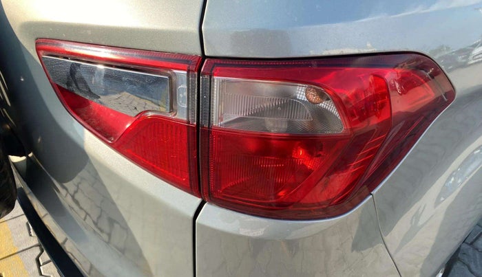 2016 Ford Ecosport TITANIUM+ 1.5L DIESEL, Diesel, Manual, 61,298 km, Right tail light - Reverse gear light not functional