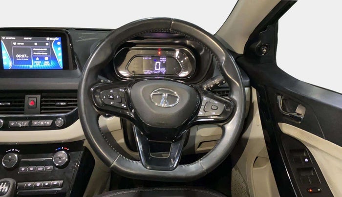 2020 Tata NEXON XZ PLUS DIESEL SUNROOF, Diesel, Manual, 61,072 km, Steering Wheel Close Up